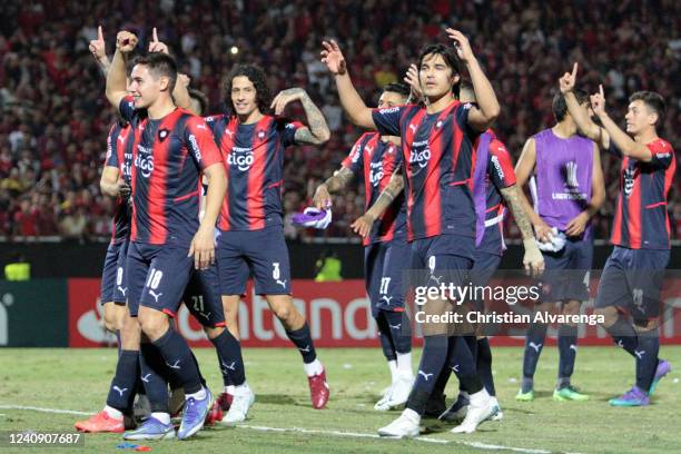 Marcelo Martins of Cerro Porteño celebrates with teammates after the match between Cerro Porteño and Olimpia as part of the Copa CONMEBOL...