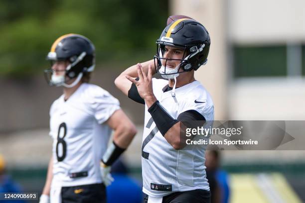 Pittsburgh Steelers quarterback Mason Rudolph throws the ball during the team's OTA practice on May 25 at the Steelers Practice Facility in...