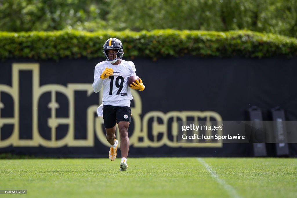 NFL: MAY 25 Pittsburgh Steelers OTA Offseason Workouts