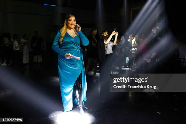 Nikkietutorials Rode Loper Nikkietutorials Photos and Premium High Res Pictures - Getty Images