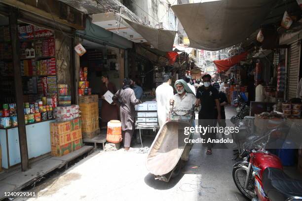 Pakistan Rajo 80 Raja Bazaar Stock Photos, High-Res Pictures, and Images - Getty Images