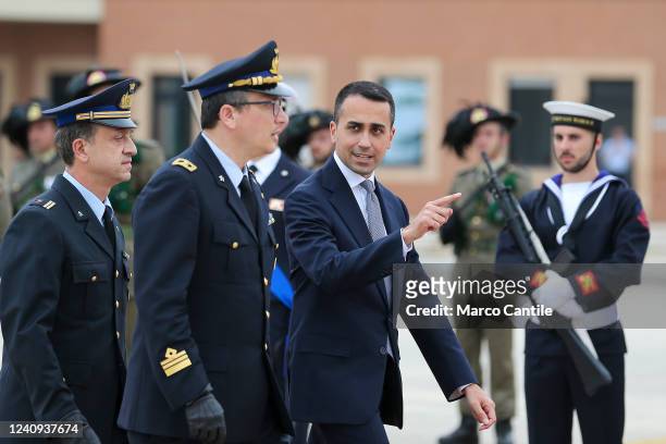 The foreign minister, Luigi Di Maio, before the departure of the president of Algeria, Abdelmadjid Tebboune, from Naples Capodichino airport to...