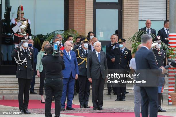 The president of Algeria, Abdelmadjid Tebboune , departing from Naples, arrives at the Capodichino airport for the military honors, together with the...