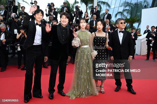 Japanese director Hirokazu Kore-eda arrive with South Korean actor Gang Dong-Won, South Korean actor Song Kang-Ho, South Korean actress Lee Ji-Eun...