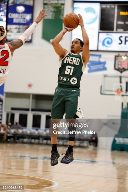 Tremont Waters of the Wisconsin Herd shoots the ball during the game against the Windy City Bulls on February 15, 2022 at the Oshkosh Arena in...