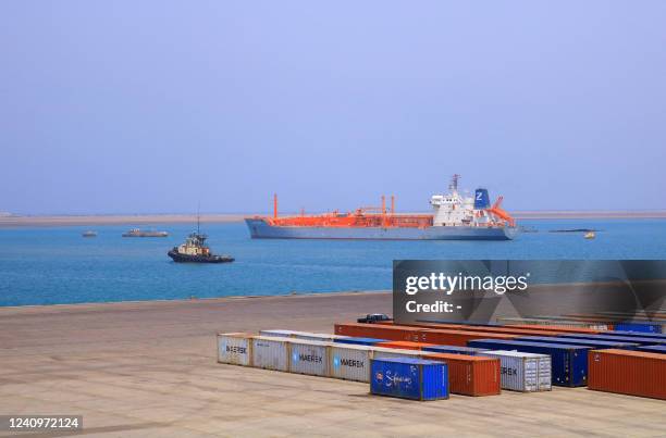 1 889 Hodeidah Port Stock Photos High Res Pictures And Images Getty 1-889-hodeidah-port-stock-photos-high-res-pictures-and-images-getty