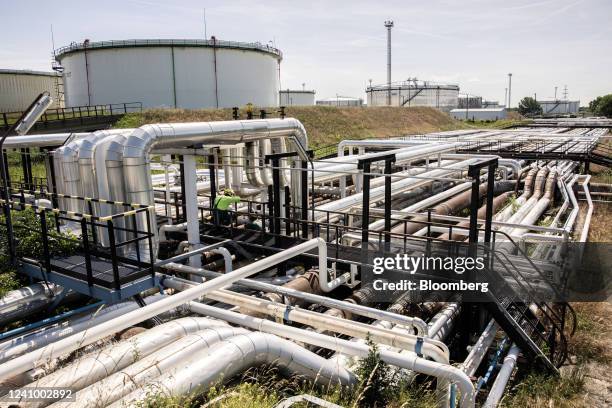 Refinary Structure 935 Oil Refinery Refining Stock Photos, High-Res Pictures, and Images ...