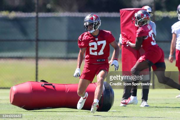 Tampa Bay Buccaneers Zyon McCollum goes thru a drill during the Tampa Bay Buccaneers OTA Offseason Workouts on May 31, 2022 at the AdventHealth...