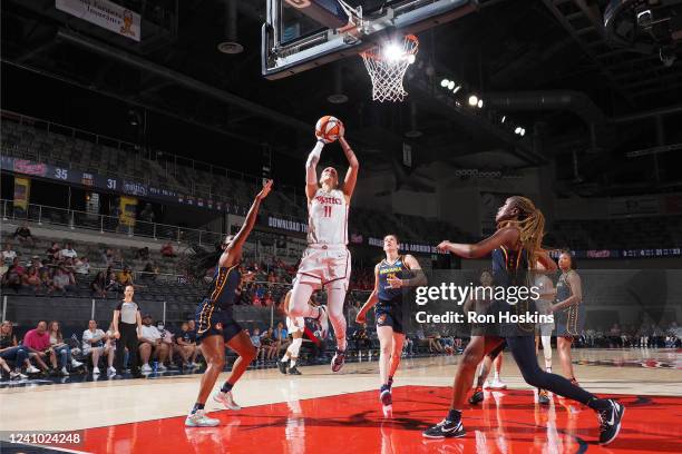 Elena Delle Donne of the Washington Mystics drives to the basket during the game against the Indiana Fever on May 31, 2022 at Gainbridge Fieldhouse...