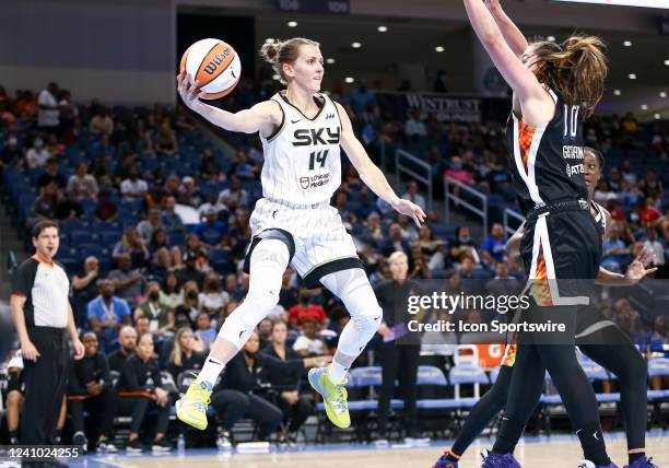 Chicago Sky guard Allie Quigley grabs a loose ball before it goes out of bounds during a WNBA game between the Phoenix Mercury and the Chicago Sky on...