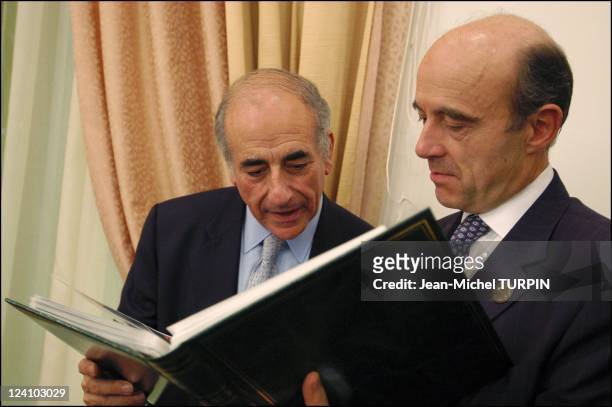 Alain Juppe in Algeria to sign a twinning and cooperating agreement between Bordeaux and Oran, Algeria On December 07, 2003 - Jornalist, Jean Pierre...