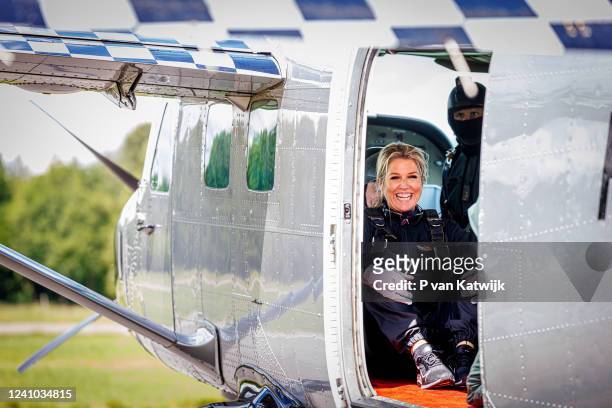 Queen Maxima of The Netherlands during a work visit to the Defence Para school on June 1, 2022 in Breda, Netherlands. During her visit the Queen also...