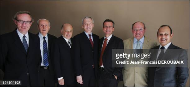 Composition of the Vivendi Universal's board of directors in Paris, France on April 28, 2005 - Bertrand Meheut , Rene Penisson , Doug Morris ,...