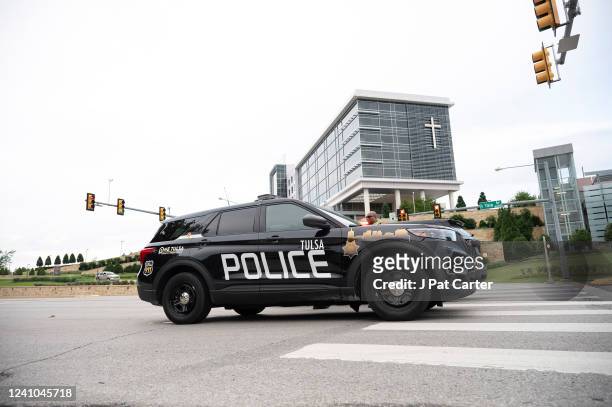 Police respond to the scene of a mass shooting at St. Francis Hospital on June 1, 2022 in Tulsa, Oklahoma. At least four people were killed in a...