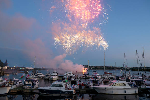 GBR: Queen Elizabeth II Platinum Jubilee 2022 - Beacon Lighting Around The UK