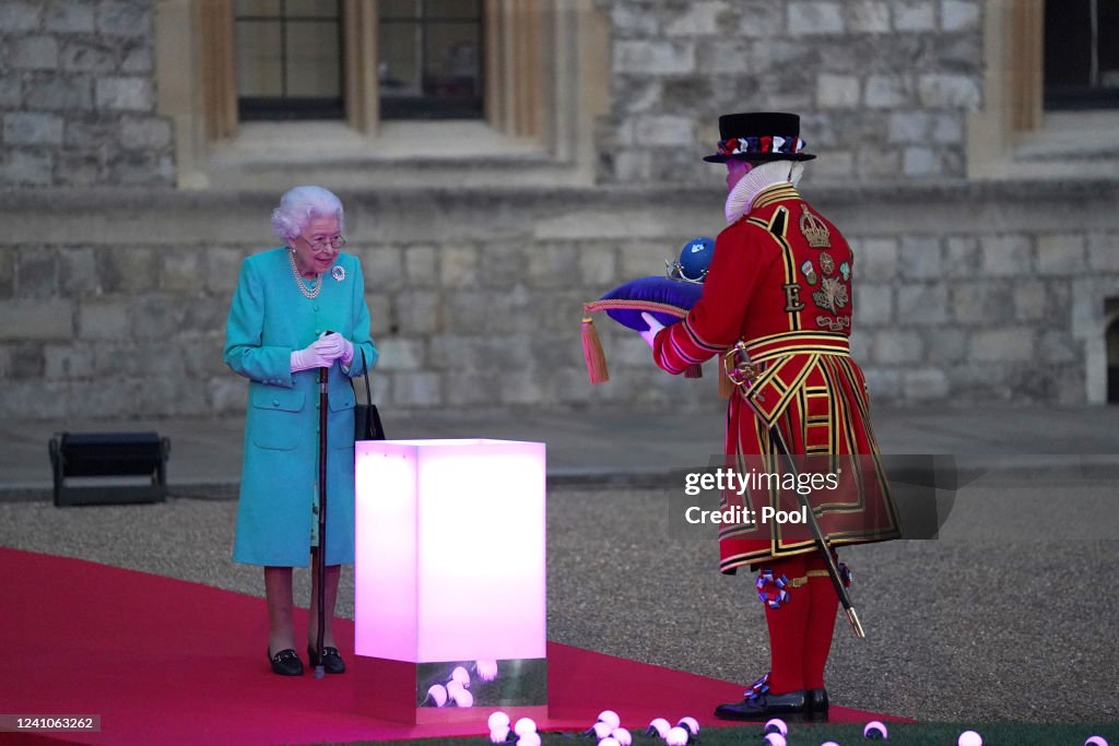 Queen Elizabeth II Platinum Jubilee 2022 - Queen Elizabeth II Lights The Windsor Castle Beacon