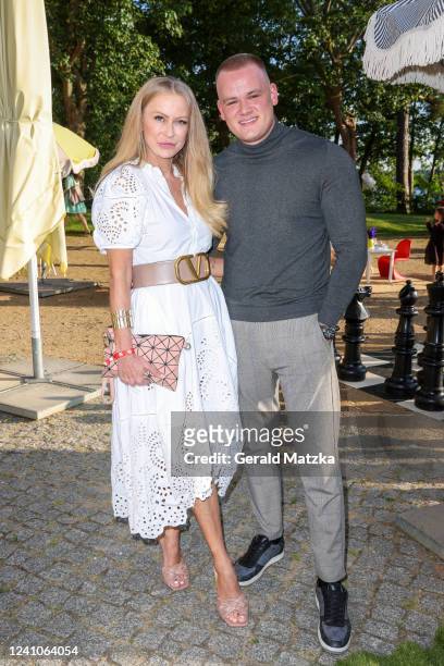 Jenny Elvers and Paul Jolig attend the Summer Reception "Ein Herz für Kinder" at Wannseeterrassen on June 2, 2022 in Berlin, Germany.