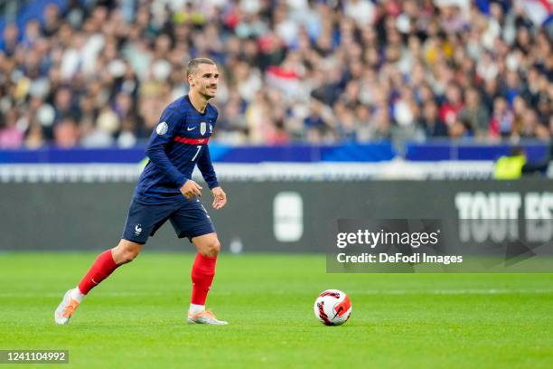 Antoine Griezmann of France controls the ball during the UEFA Nations League League A Group 1 match between France and Denmark at Stade de France on...