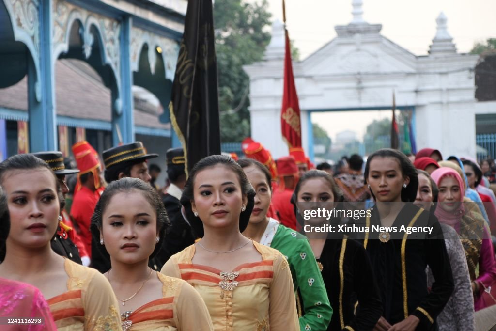 Women wearing kebaya, traditional cloth, take part in "Kebaya... News ...