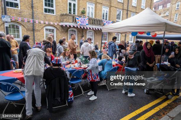 Wapping Residents and local people gather on Wapping Green, Watts Street E1 for the Platinum Jubilee Lunch & Street Party, which is part of the Big...