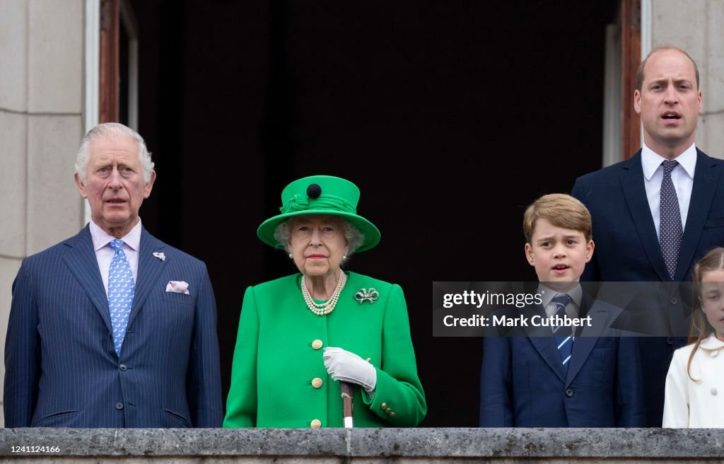 Queen Elizabeth II Platinum Jubilee 2022 - Platinum Pageant