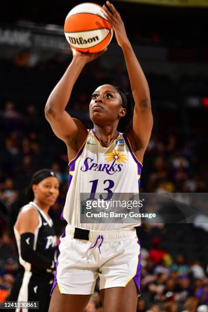 Chiney Ogwumike of the Los Angeles Sparks prepares to shoot a free throw during the game against the Phoenix Mercury on June 5, 2022 at Footprint...