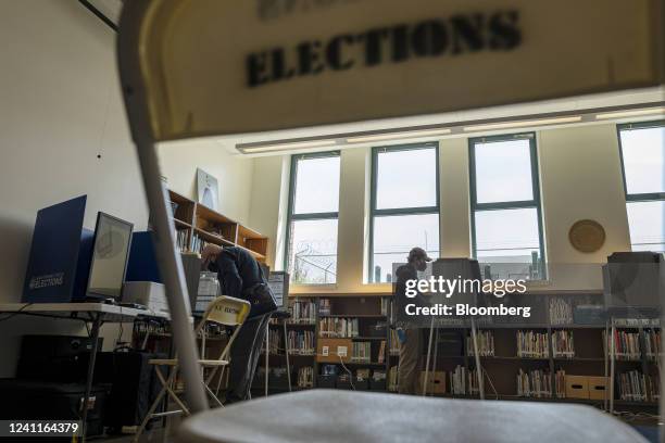 Voters cast ballots at a polling location in the Chinatown District of San Francisco, California, US, on Tuesday, June 7, 2022. California's primary...