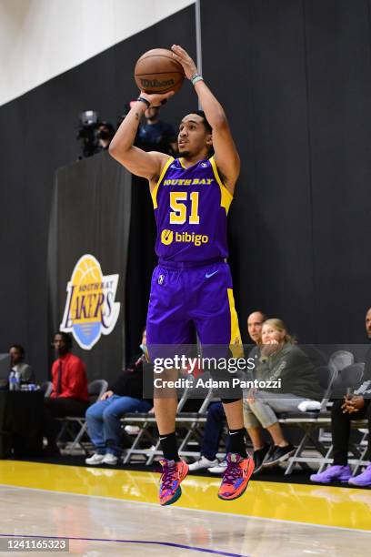 Tremont Waters of the South Bay Lakers shoots the ball during the game against the Texas Legends on March 22, 2022 at UCLA Heath Training Center in...