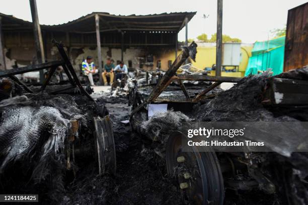 Fire Rickshaw Delhi Fire Photos and Premium High Res Pictures - Getty Images