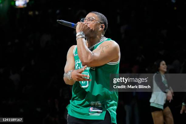 Wynelly Rapper Nelly 2022 Shirtless