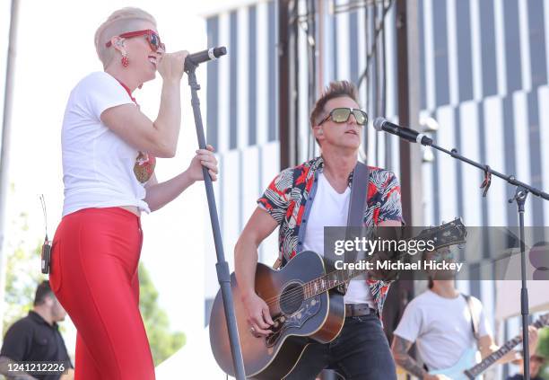 Shawna and Keifer Thompson of Thompson Square performs during Day 1 of CMA Fest 2022 at Dr Pepper Amp Stage at Ascend Park on June 9, 2022 in...