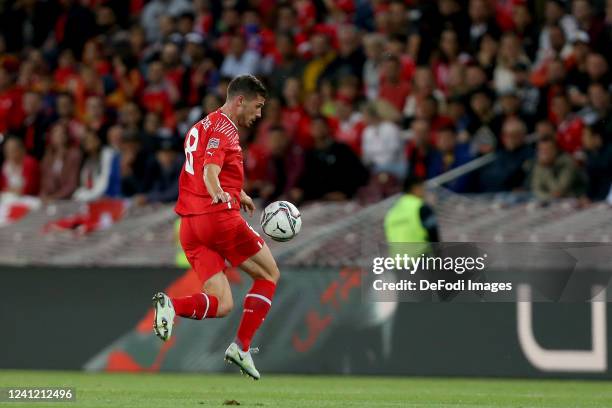 Remo Freuler of Switzerland controls the Ball during the UEFA Nations League League A Group 2 match between Switzerland and Spain at Stade de Geneve...