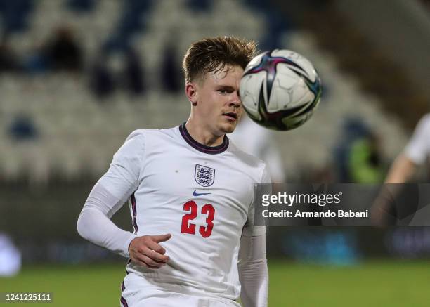 Keane Lewis-Potter of England makes a pass during the UEFA European Under-21 Championship Qualifier between Kosovo U21 and England MU21 at Stadium...
