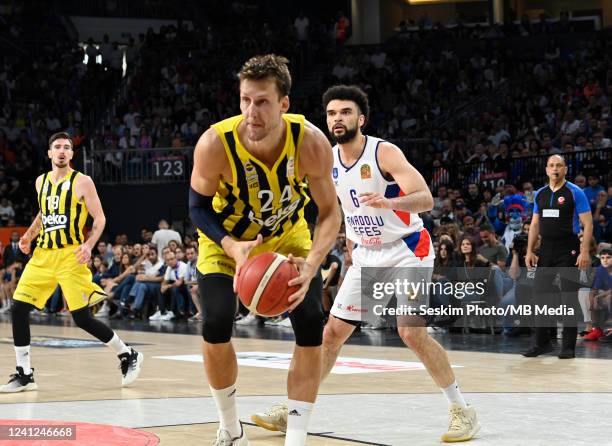 Elijah Bryant of Anadolu Efes S.K. And Jan Vesely of Fenerbahce Beko during the ING Turkish Super League Final series third leg match between Anadolu...