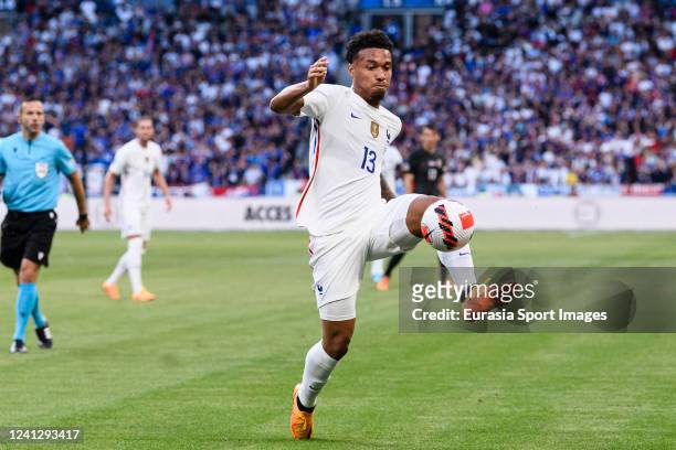 Boubacar Kamara of France controls the ball during the UEFA Nations League League A Group 1 match between France and Croatia at Stade de France on...