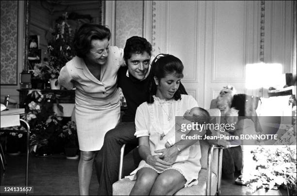 Birth of Sacha Distel'second child Laurent at the Belvedere clinic In France In October, 1967 - Sacha Distel, Francine, Julien and Laurent.