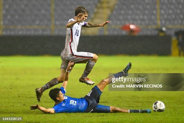 Kevin Reyes Kevin Reyes Photos and Premium High Res Pictures - Getty Images