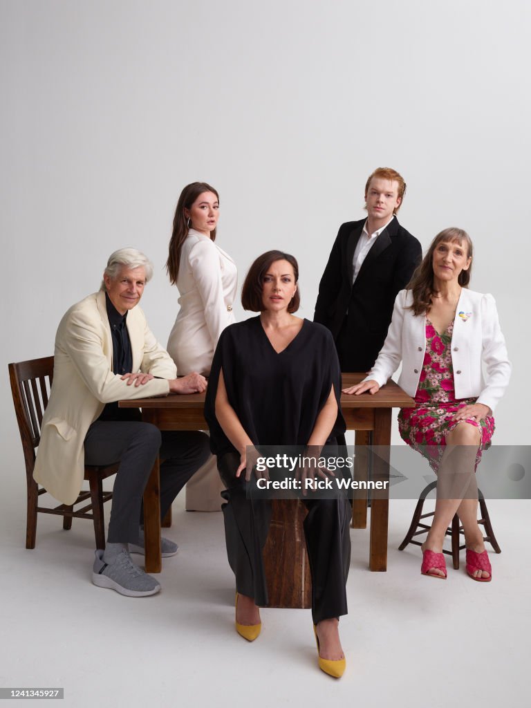 Sturgis Warner, Emma Kenney, Dagmara Dominczyk, Cameron Monaghan and