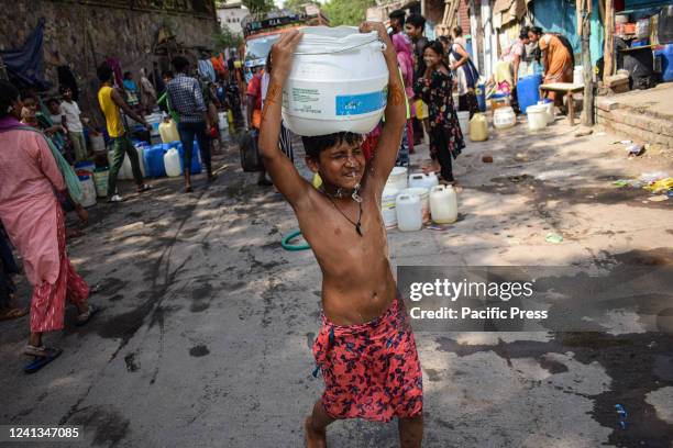 Container Slum Water Slums Photos and Premium High Res Pictures - Getty Images