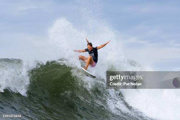 Seven-time WSL Champion Stephanie Gilmore of Australia surfs in Heat 2 of the Semifinals at the Surf City El Salvador Pro on June 17, 2022 at Punta...