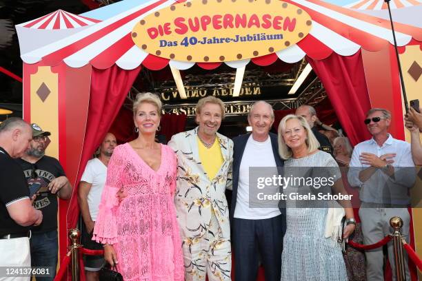 Karina Mross, Thomas Gottschalk, Mike Krüger, Birgit Loeper during the 40th anniversary show of "Die Supernasen" on June 17, 2022 in Velden am...