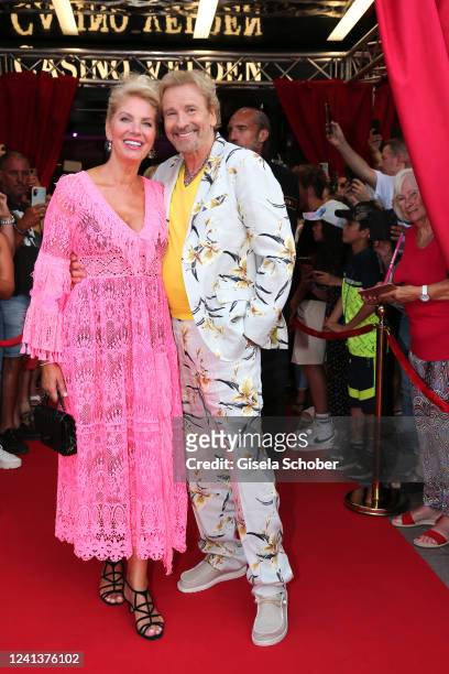 Karina Mross and Thomas Gottschalk during the 40th anniversary show of "Die Supernasen" on June 17, 2022 in Velden am Wörthersee, Austria.
