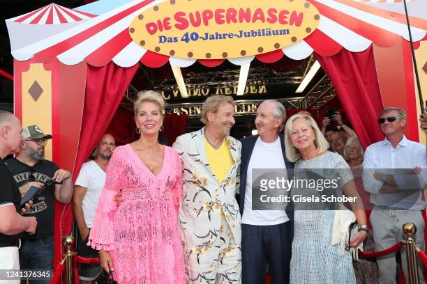 Karina Mross, Thomas Gottschalk, Mike Krüger, Birgit Loeper during the 40th anniversary show of "Die Supernasen" on June 17, 2022 in Velden am...