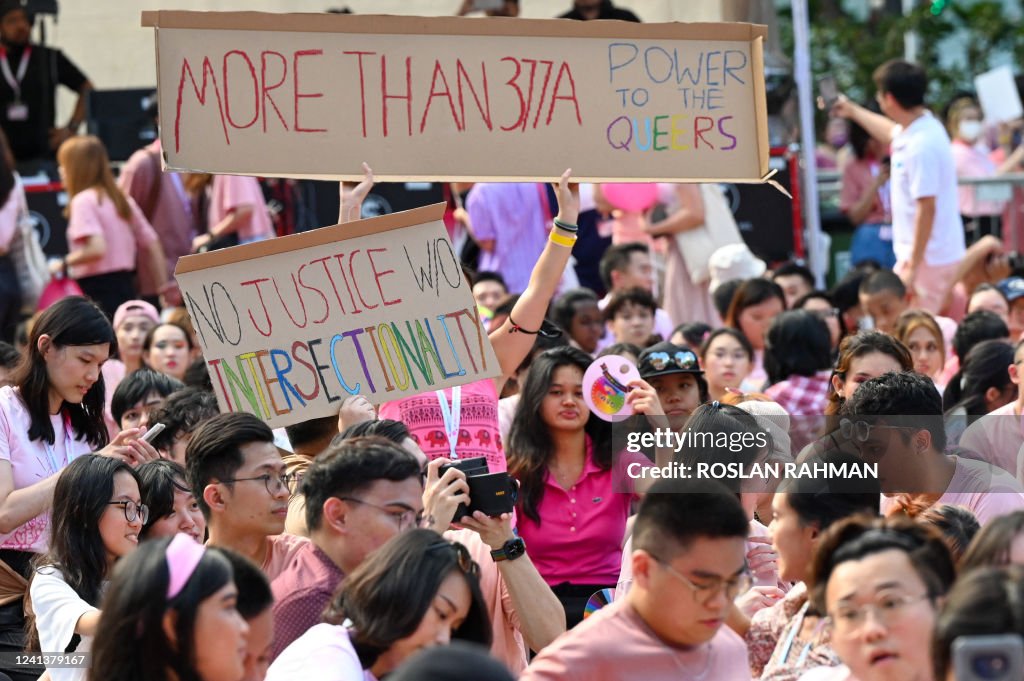 SINGAPORE-LGBT-RIGHTS