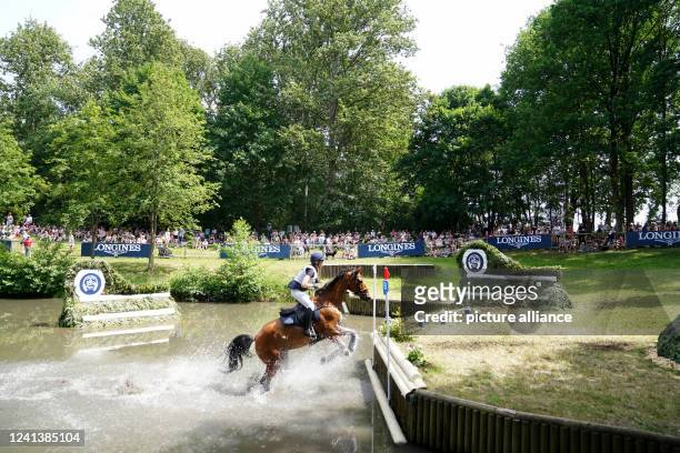 June 2022, Lower Saxony, Luhmühlen: Equestrian sport/Eventing: German Championship, cross-country, Messmer Trophy CCI4* competition, in Luhmühlen....