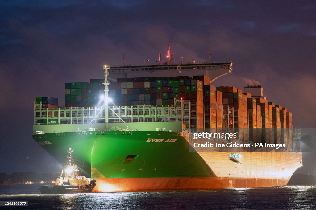 Container Ace The world's largest cargo ship Ever Ace, holder of the record for ...