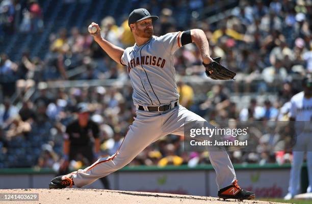 Alex Cobb of the San Francisco Giants delivers a pitch in the first inning during the game against the Pittsburgh Pirates at PNC Park on June 19,...