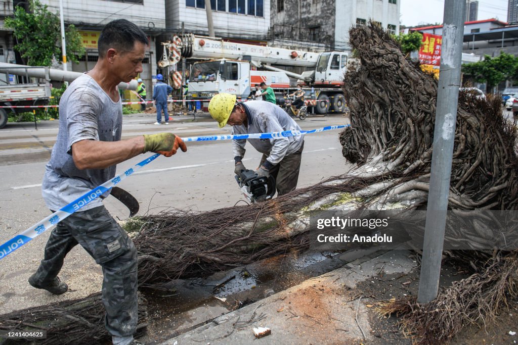 Thunderstorms hit China's Foshan