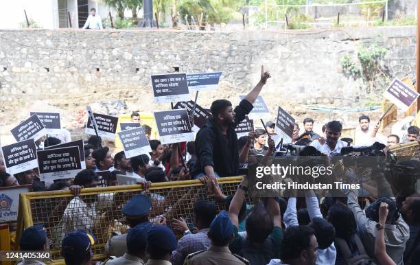 Mumbai Pradesh Youth Congress party workers protest against the Agneepath scheme for recruitment in Indian Armed Forces launched by the BJP-led NDA...