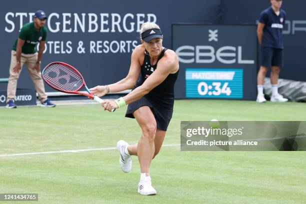June 2022, Hessen, Bad Homburg: Tennis: WTA Tour, Singles, Women, 1st Round, Sixteenth Finals, Kerber - Gasanova , Angelique Kerber in action. Photo:...